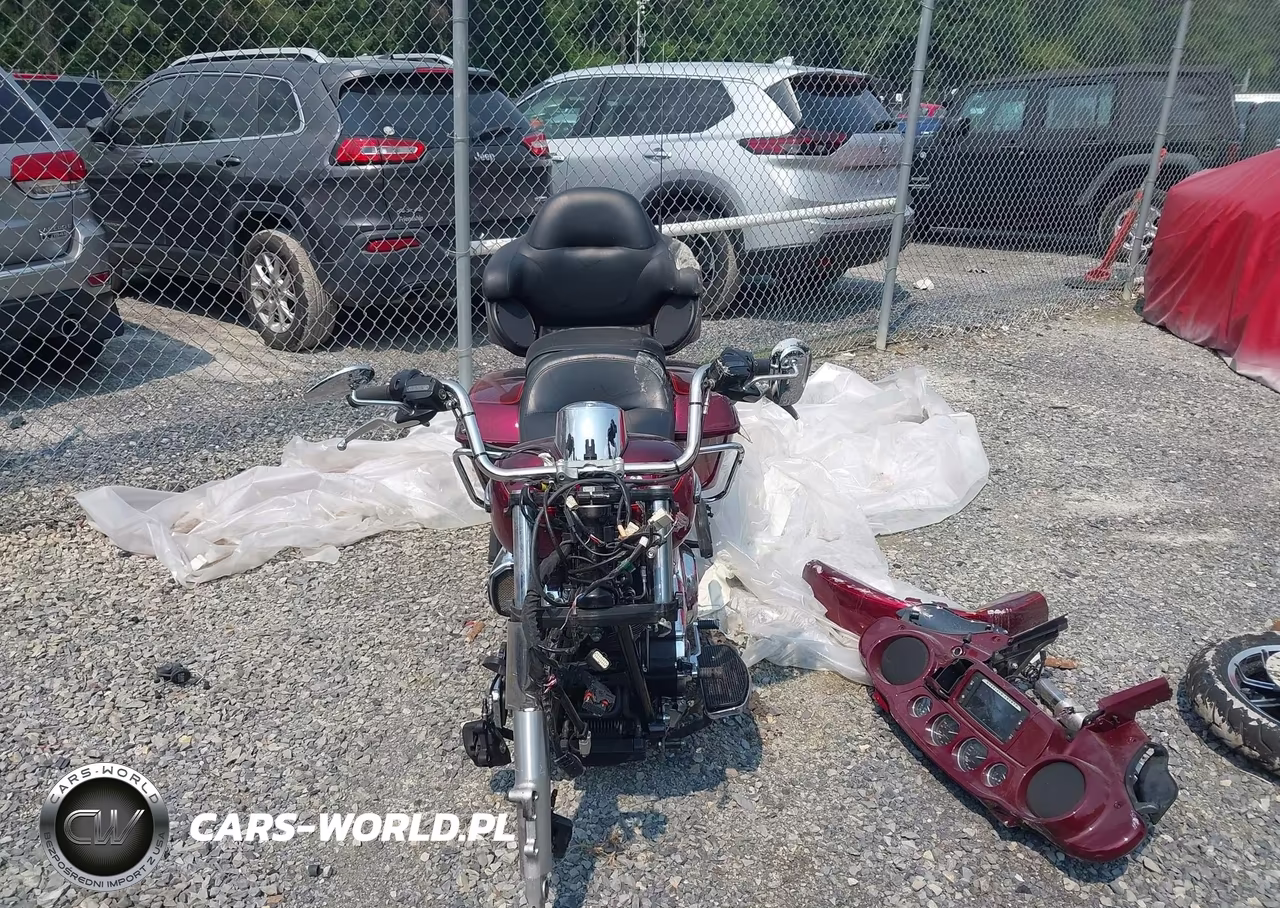 2016 Harley-Davidson Flhtcu Ultra Classic Electra Gld VIN:1HD1FCM12GB691410 - 5