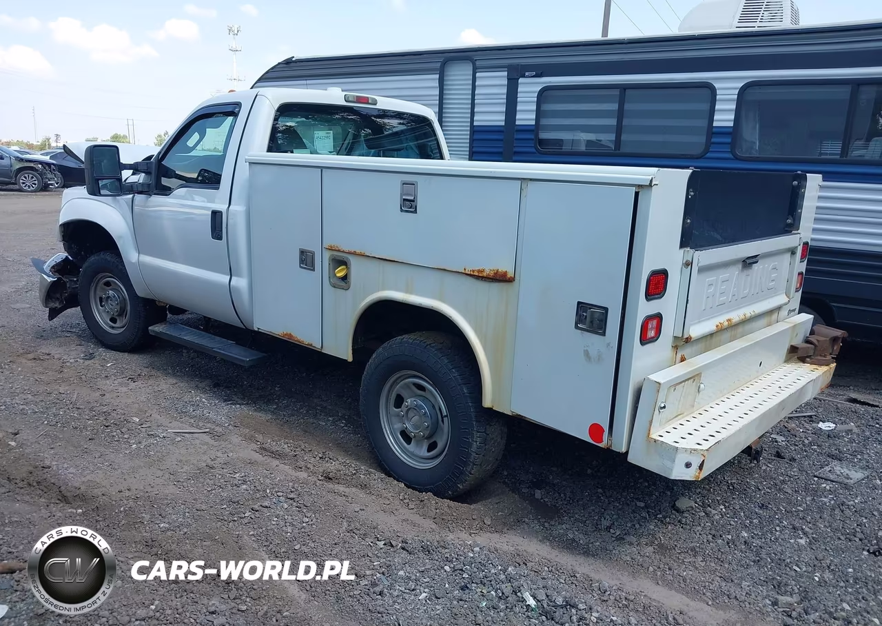 2011 Ford Super Duty F-350 Srw Xl VIN:1FDBF3B62BEA88173 - 3