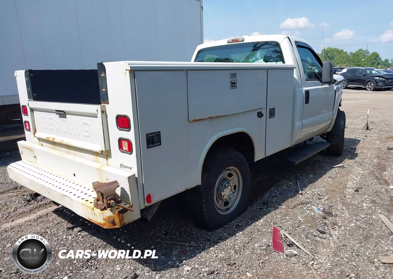 2011 Ford Super Duty F-350 Srw Xl VIN:1FDBF3B62BEA88173 - 4