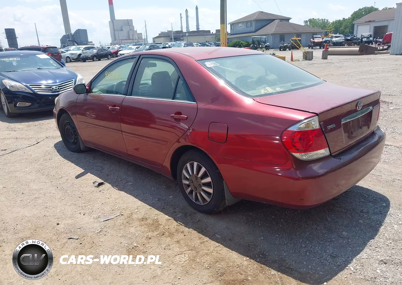 2005 Toyota Camry Le VIN:4T1BE30K85U089986 - 3