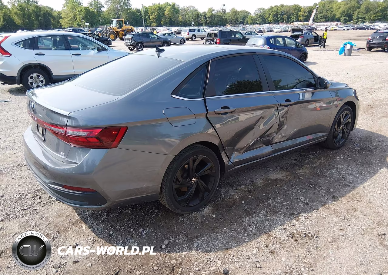 2025 Volkswagen Jetta 1.5T Se VIN:3VW7X7BU2SM007631 - 4