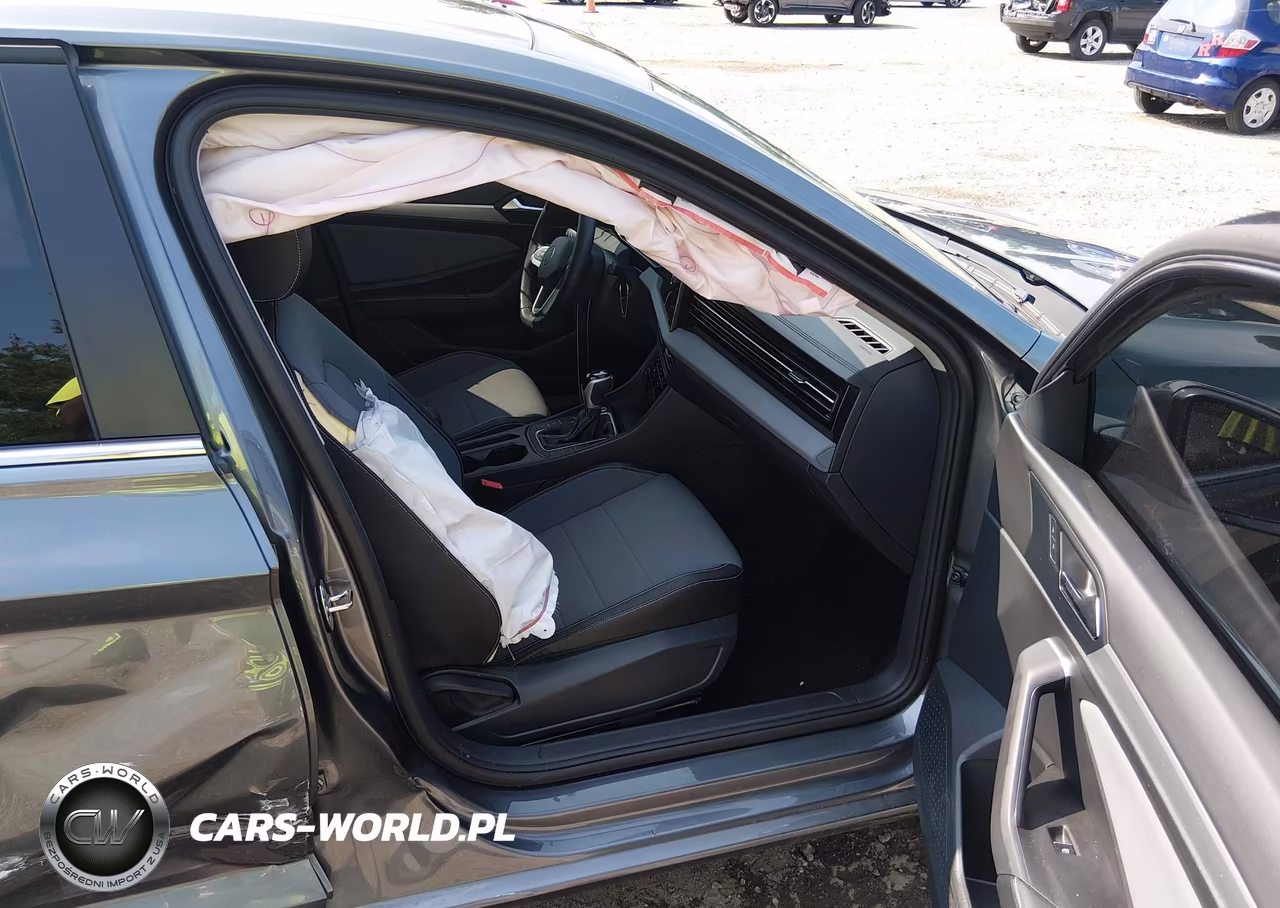2025 Volkswagen Jetta 1.5T Se VIN:3VW7X7BU2SM007631 - 5