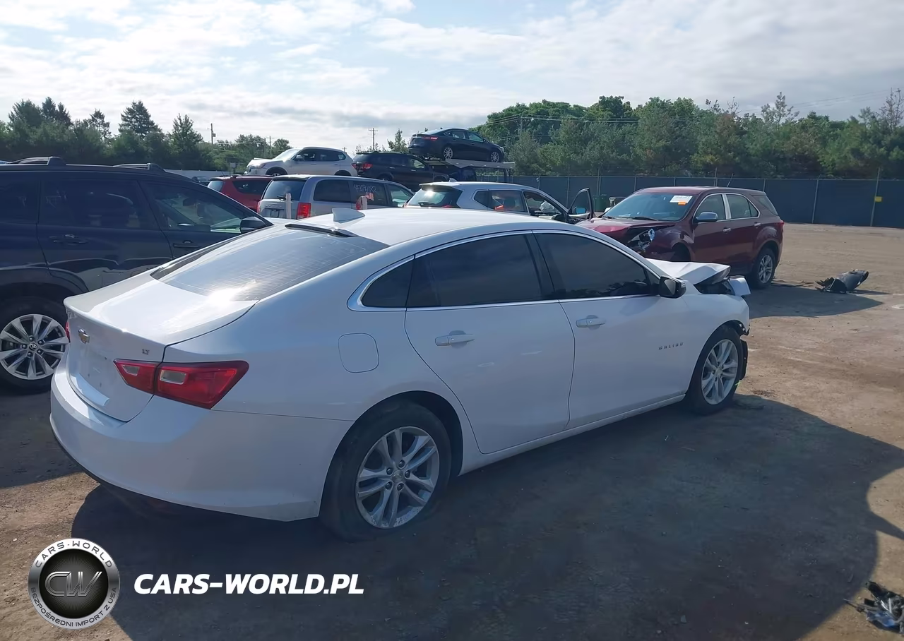 2018 Chevrolet Malibu Lt VIN:1G1ZD5ST7JF262587 - 4
