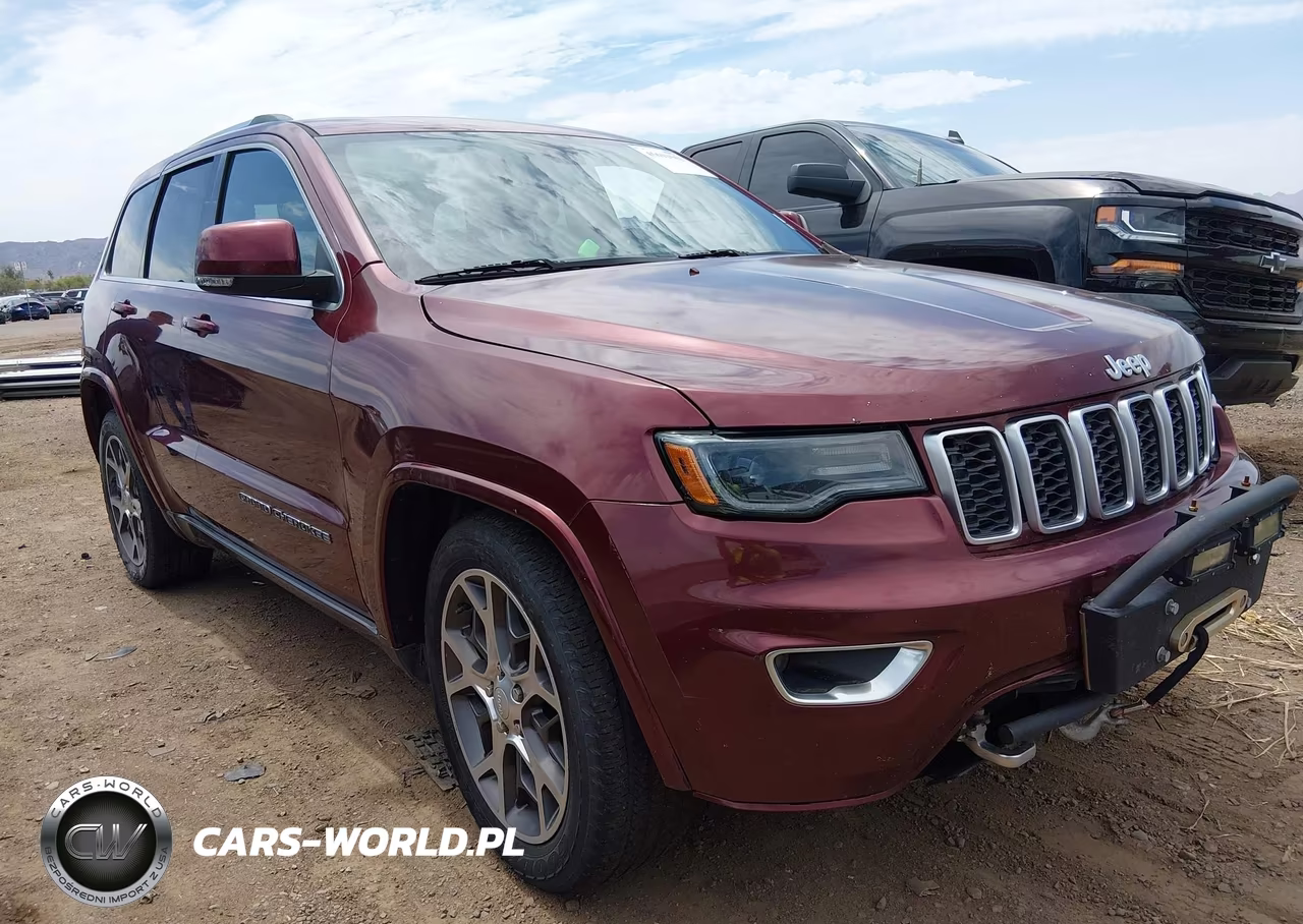 2018 Jeep Grand Cherokee Sterling Edition 4X4 VIN:1C4RJFBT4JC284666 - 1