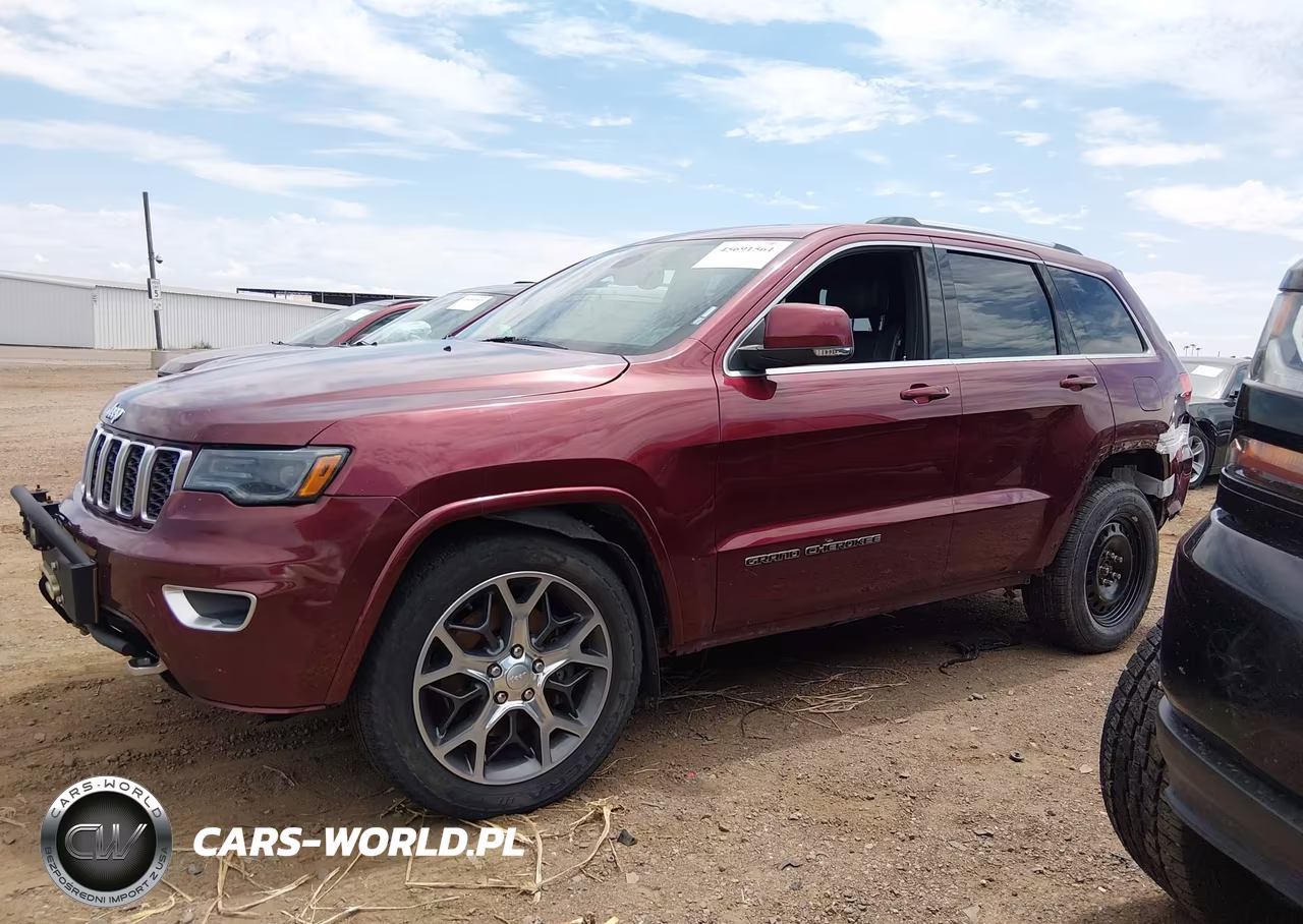 2018 Jeep Grand Cherokee Sterling Edition 4X4 VIN:1C4RJFBT4JC284666 - 14