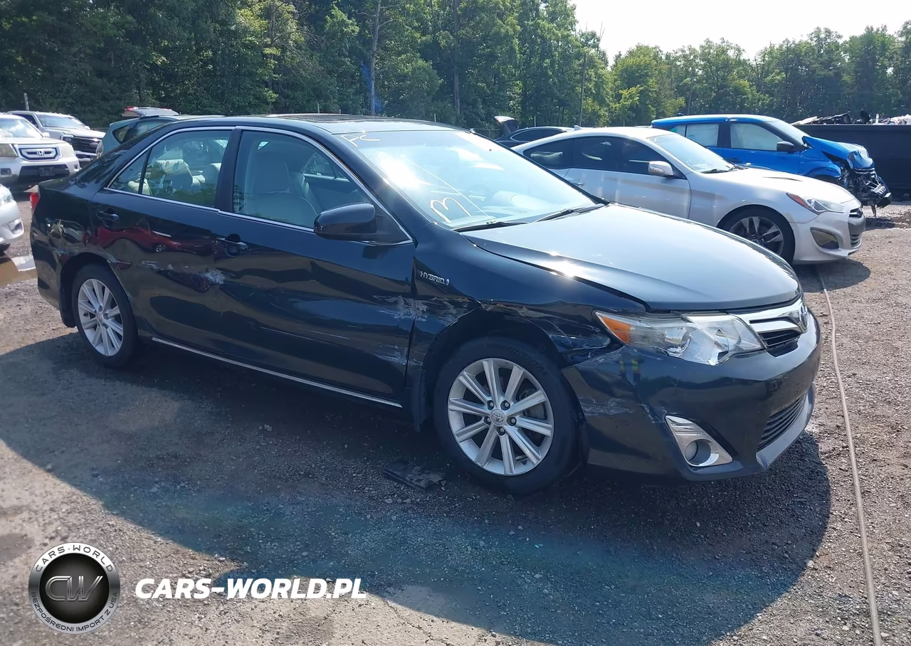 2014 Toyota Camry Hybrid Xle