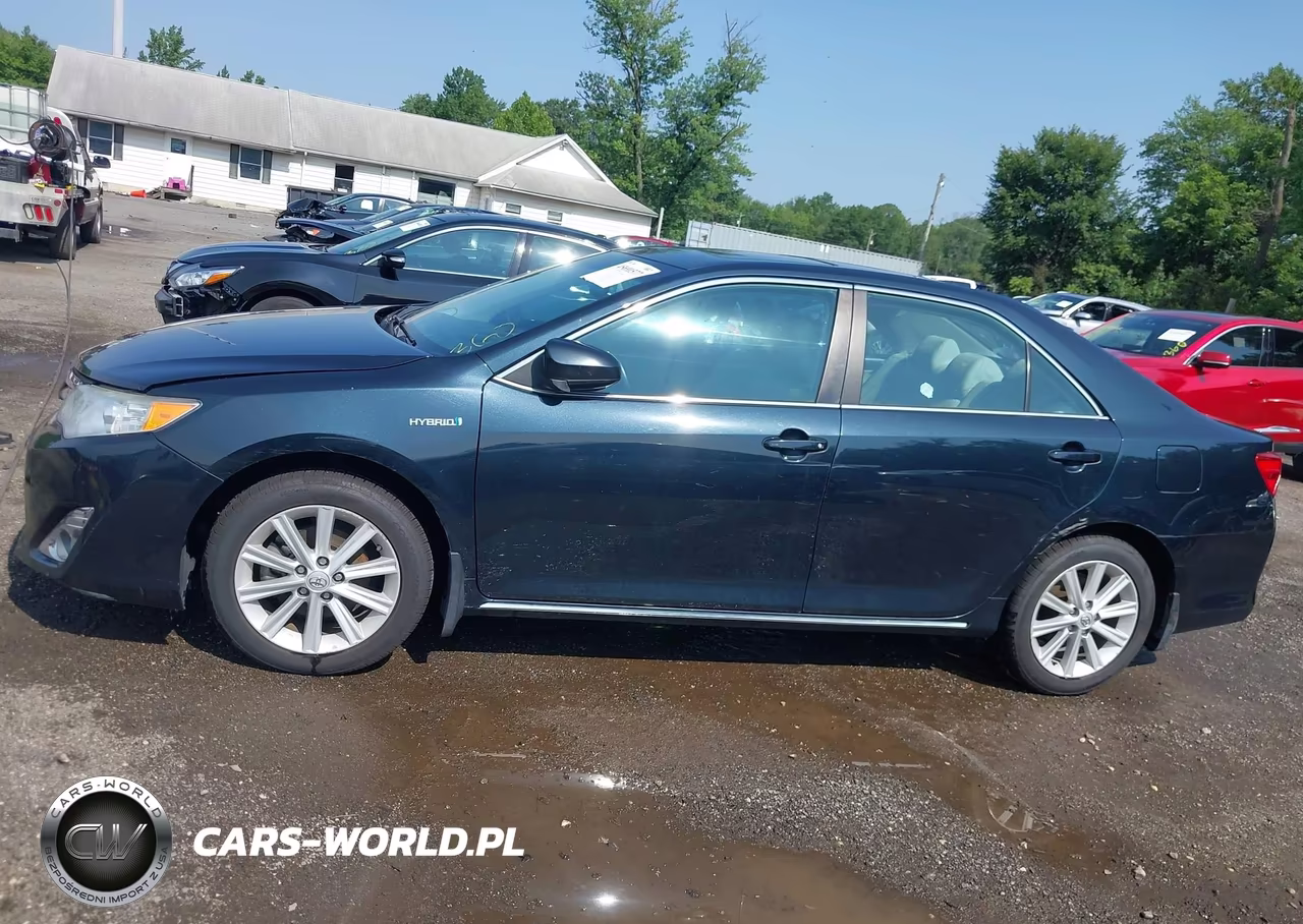 2014 Toyota Camry Hybrid Xle VIN:4T1BD1FK5EU102773 - 14