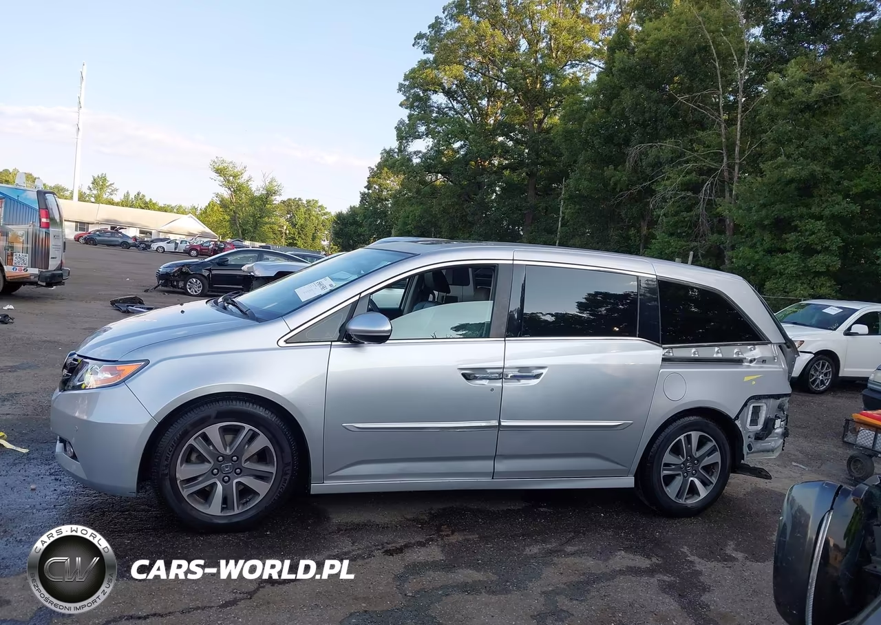 2015 Honda Odyssey Touring-Touring Elite VIN:5FNRL5H91FB094088 - 15