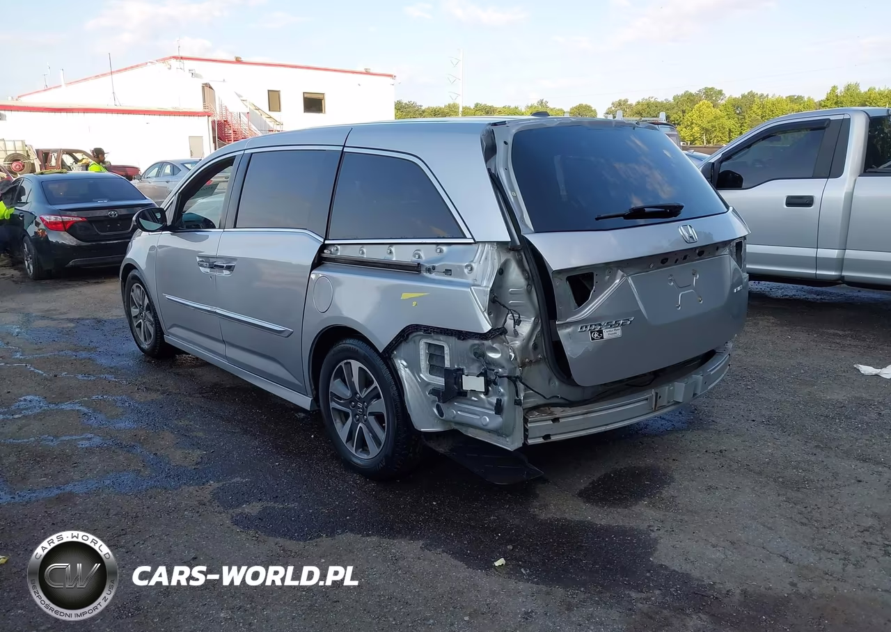 2015 Honda Odyssey Touring-Touring Elite VIN:5FNRL5H91FB094088 - 3