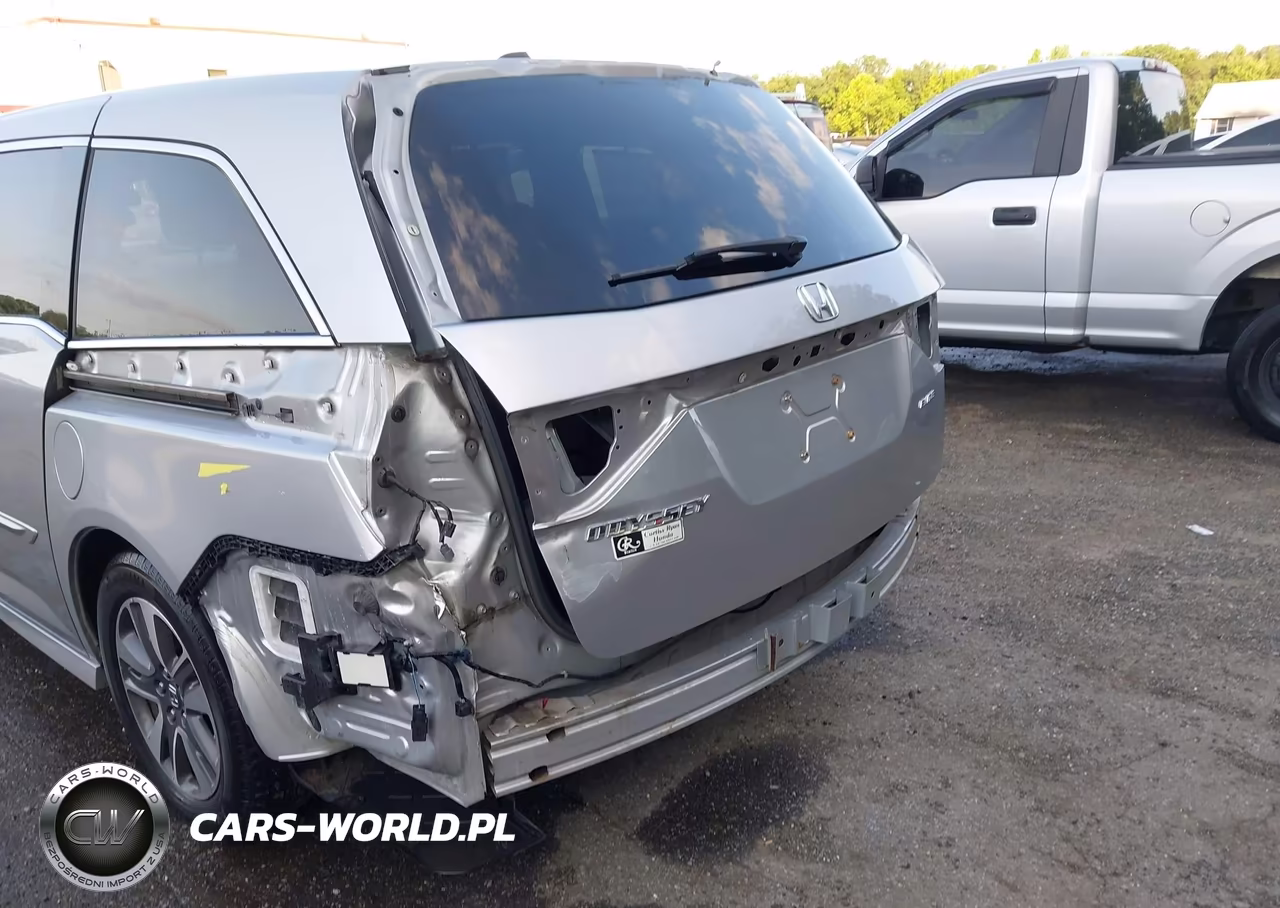 2015 Honda Odyssey Touring-Touring Elite VIN:5FNRL5H91FB094088 - 6