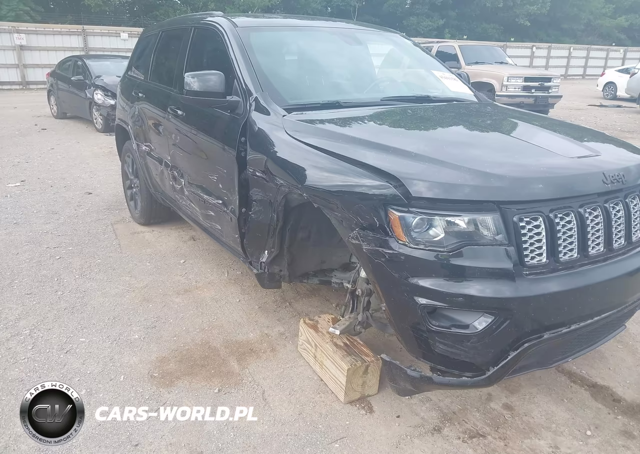 2018 Jeep Grand Cherokee Altitude 4X4 VIN:1C4RJFAG1JC264704 - 6