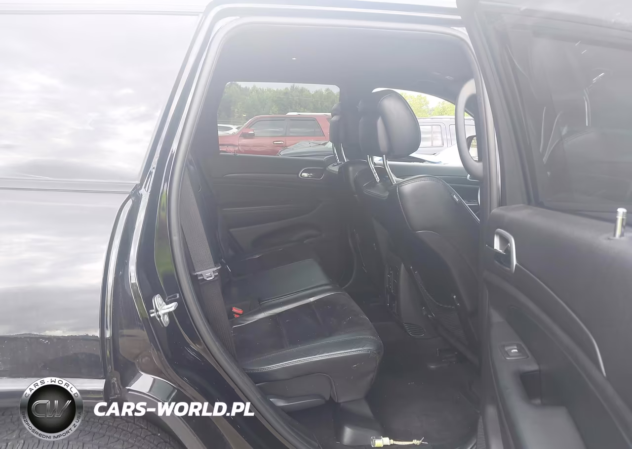 2018 Jeep Grand Cherokee Altitude 4X4 VIN:1C4RJFAG1JC264704 - 8