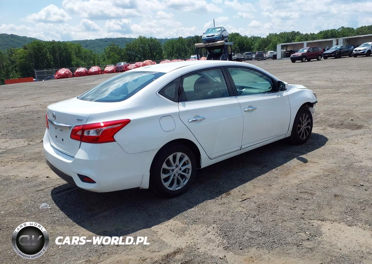 2018 Nissan Sentra Sv VIN:3N1AB7AP0JY307021 - 4