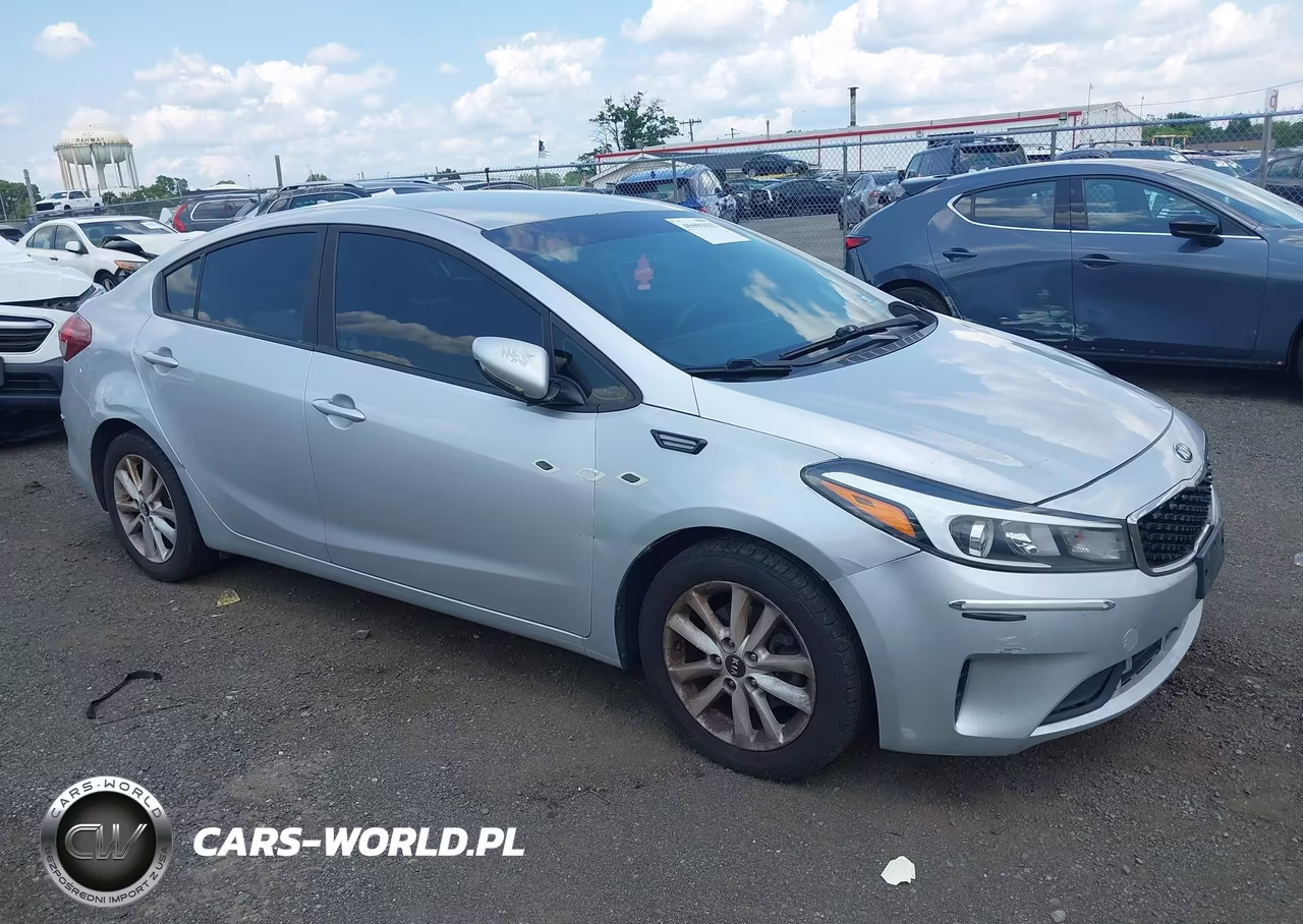 2017 Kia Forte Lx VIN:3KPFL4A75HE131982 - 12