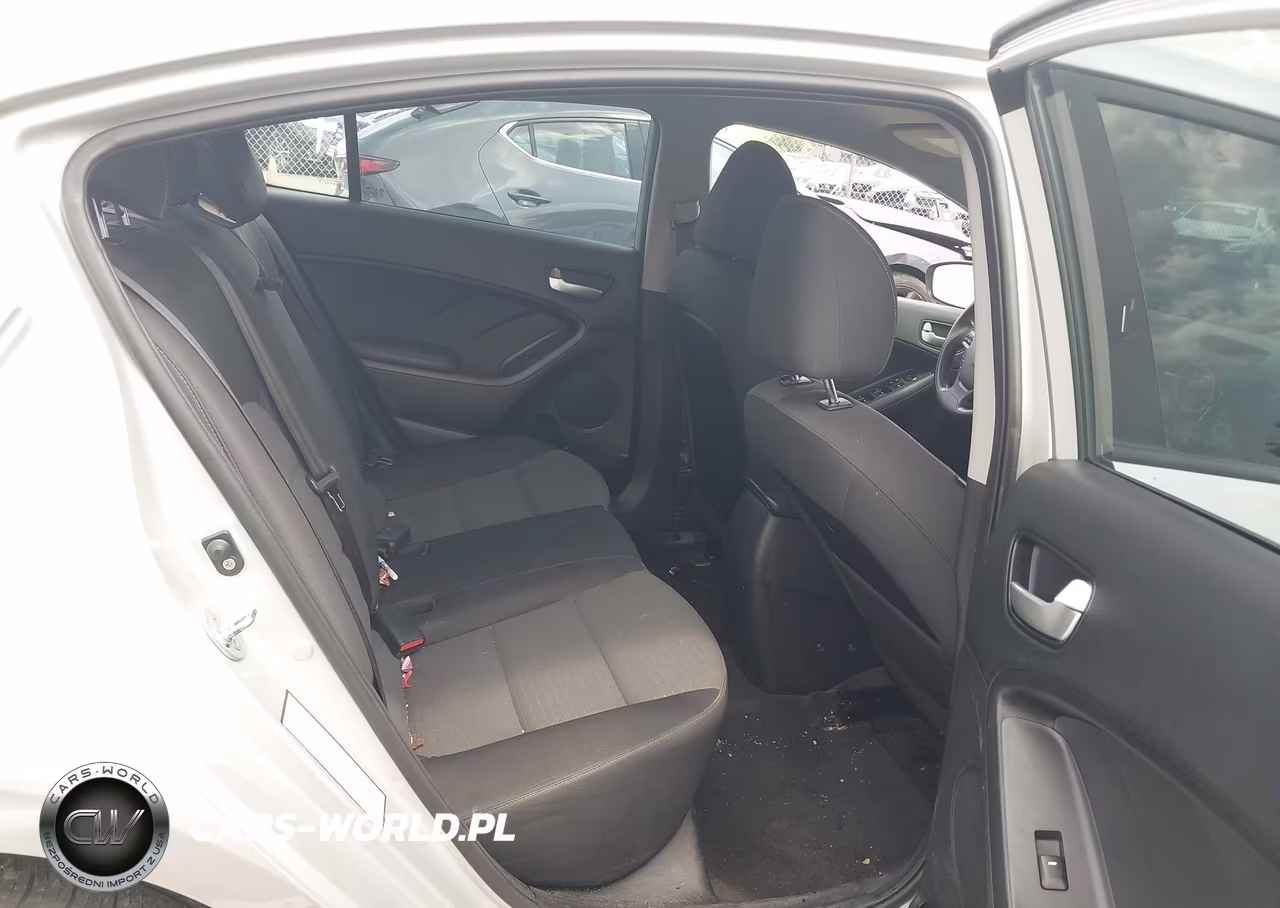 2017 Kia Forte Lx VIN:3KPFL4A75HE131982 - 8