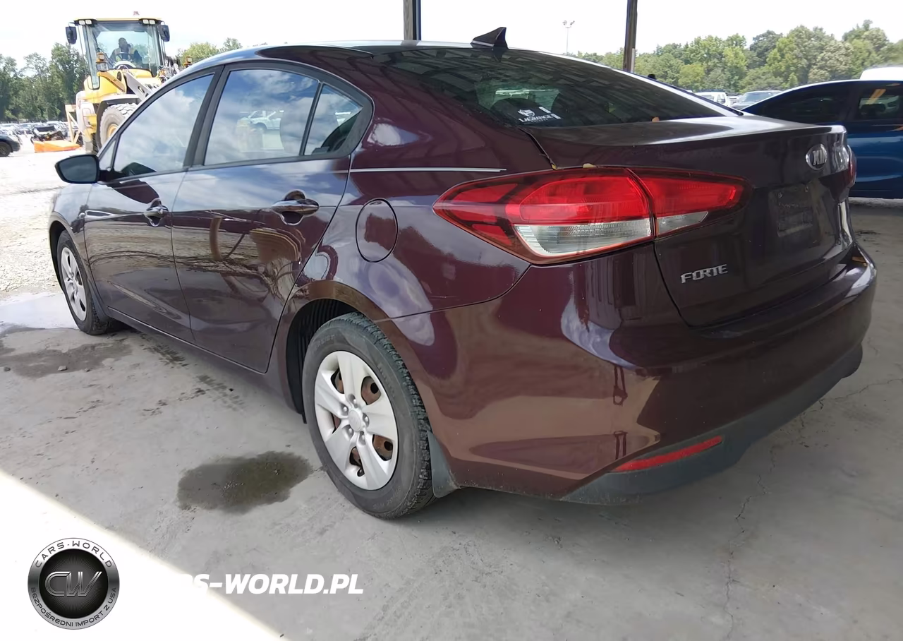 2018 Kia Forte Lx VIN:3KPFL4A77JE282120 - 3