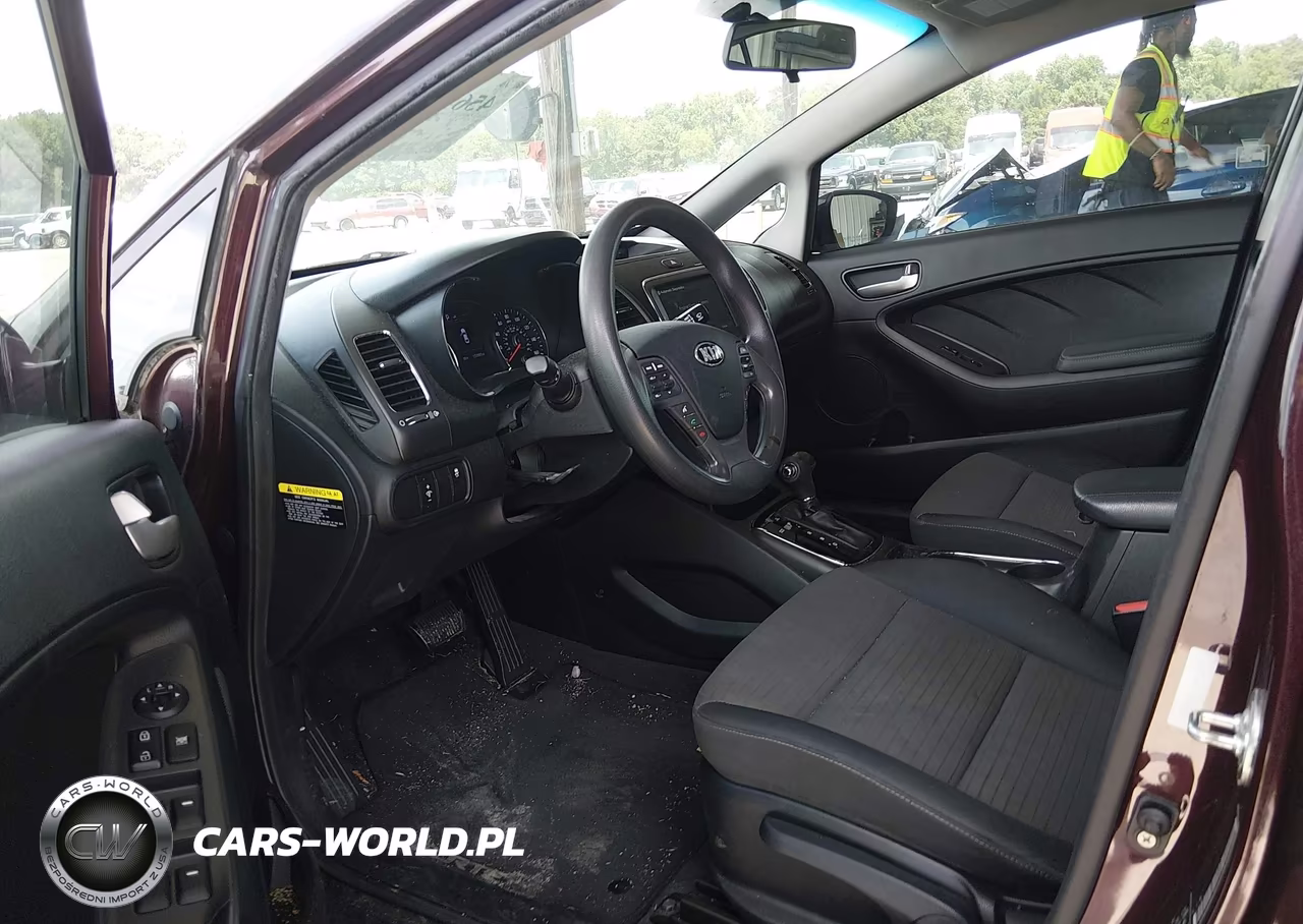 2018 Kia Forte Lx VIN:3KPFL4A77JE282120 - 5
