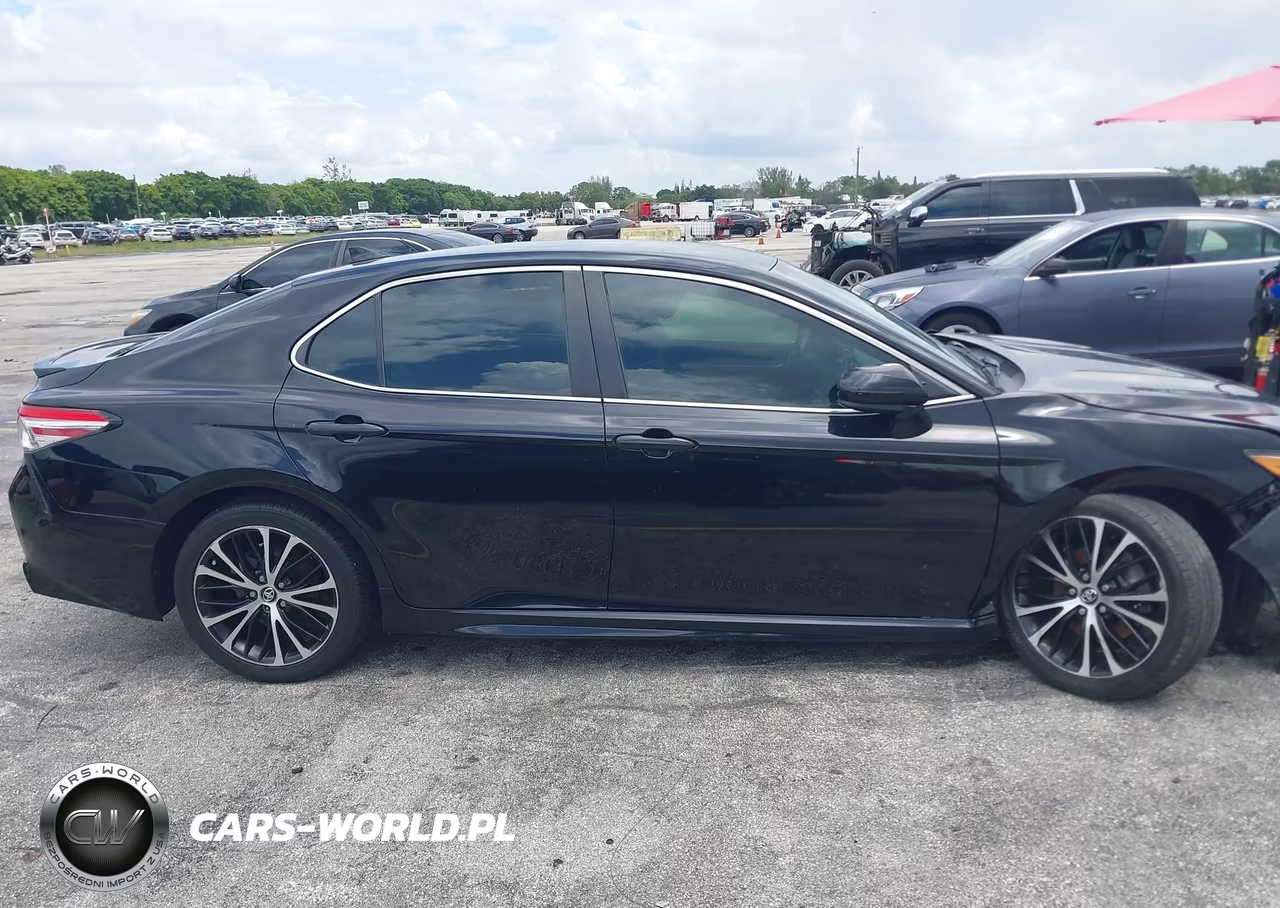 2020 Toyota Camry Se VIN:4T1G11AKXLU868159 - 13