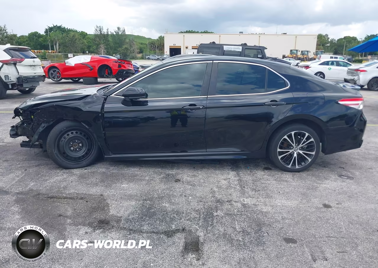 2020 Toyota Camry Se VIN:4T1G11AKXLU868159 - 14