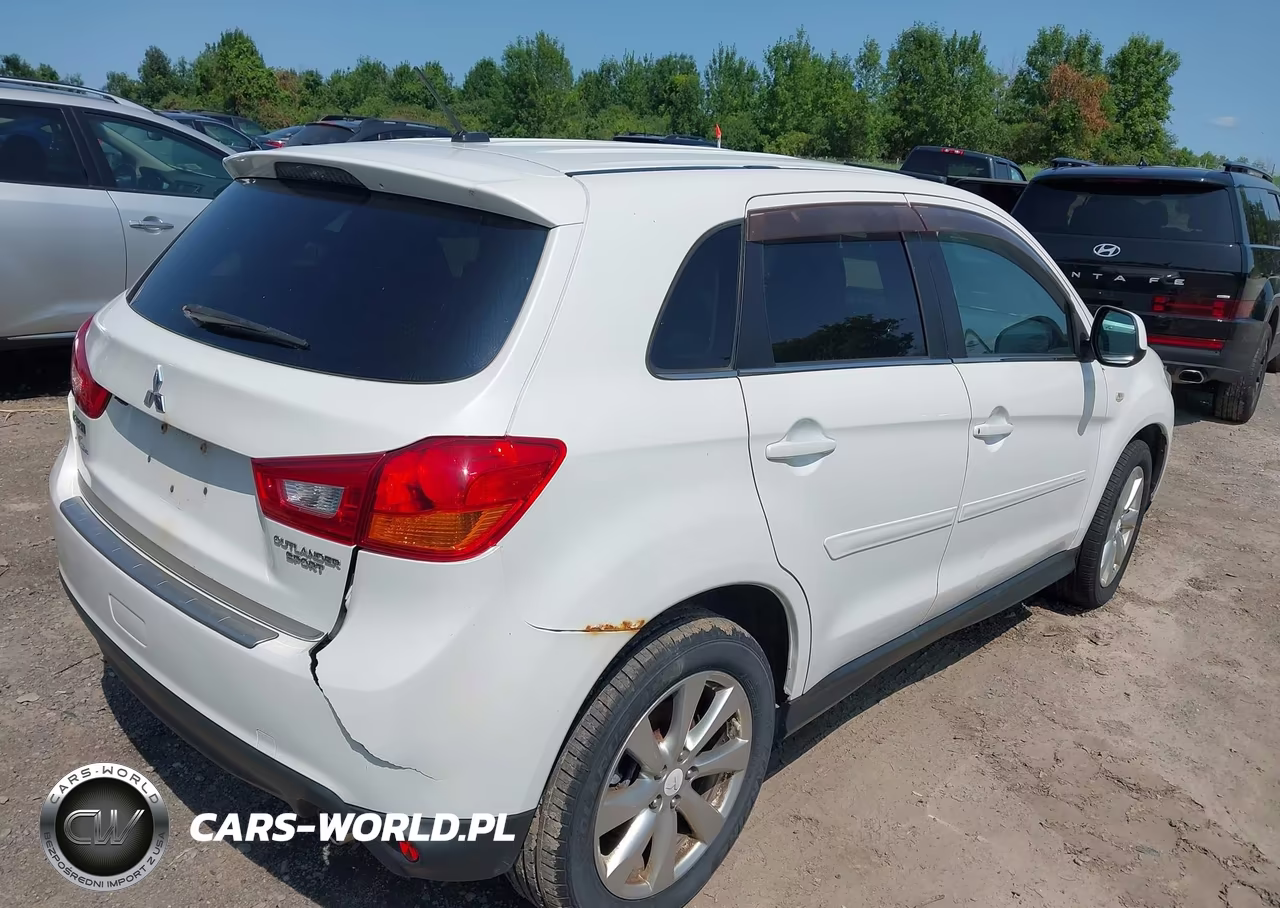2015 Mitsubishi Outlander Sport Se VIN:4A4AR4AU2FE057307 - 4