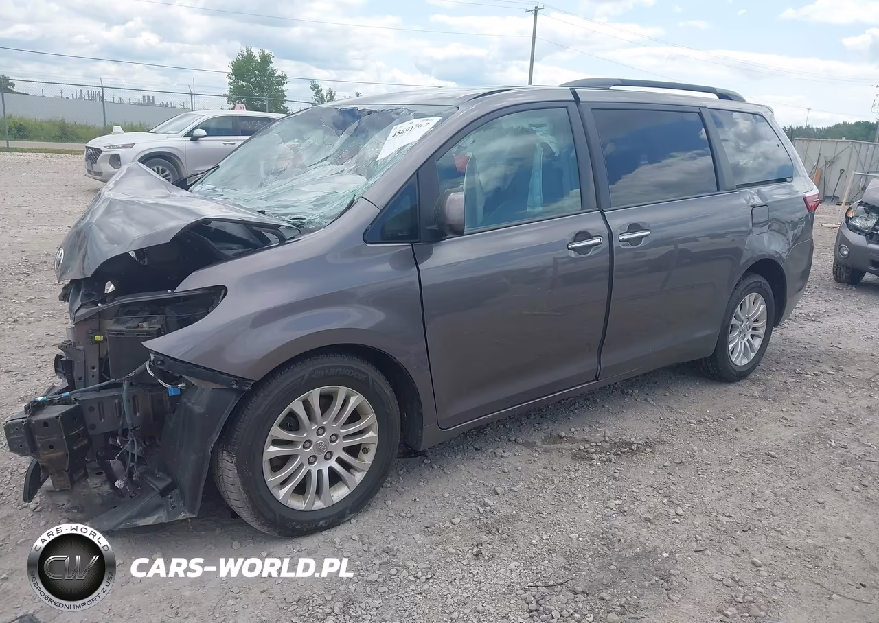 2015 Toyota Sienna Xle 8 Passenger VIN:5TDYK3DC8FS604727 - 2