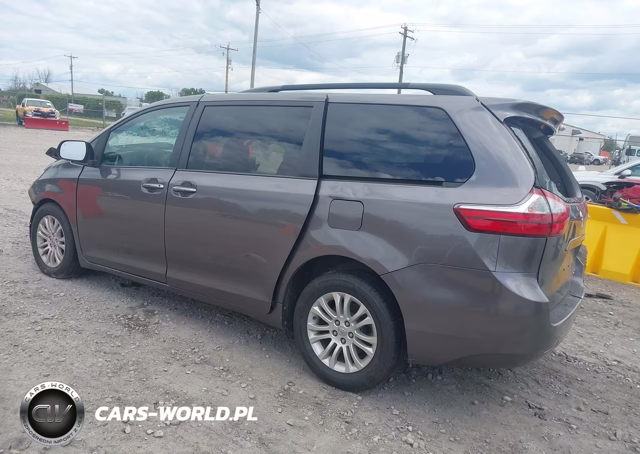 2015 Toyota Sienna Xle 8 Passenger VIN:5TDYK3DC8FS604727 - 3