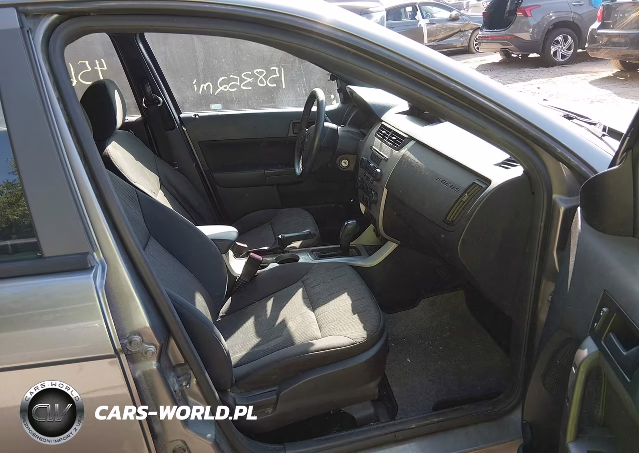 2010 Ford Focus Se VIN:1FAHP3FN4AW147557 - 5