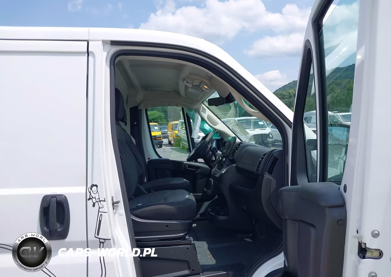 2026 Ram Promaster 1500 Tradesman Low Roof 118 Wb W-Pass Seat VIN:3C6LRVNG5TE165826 - 5