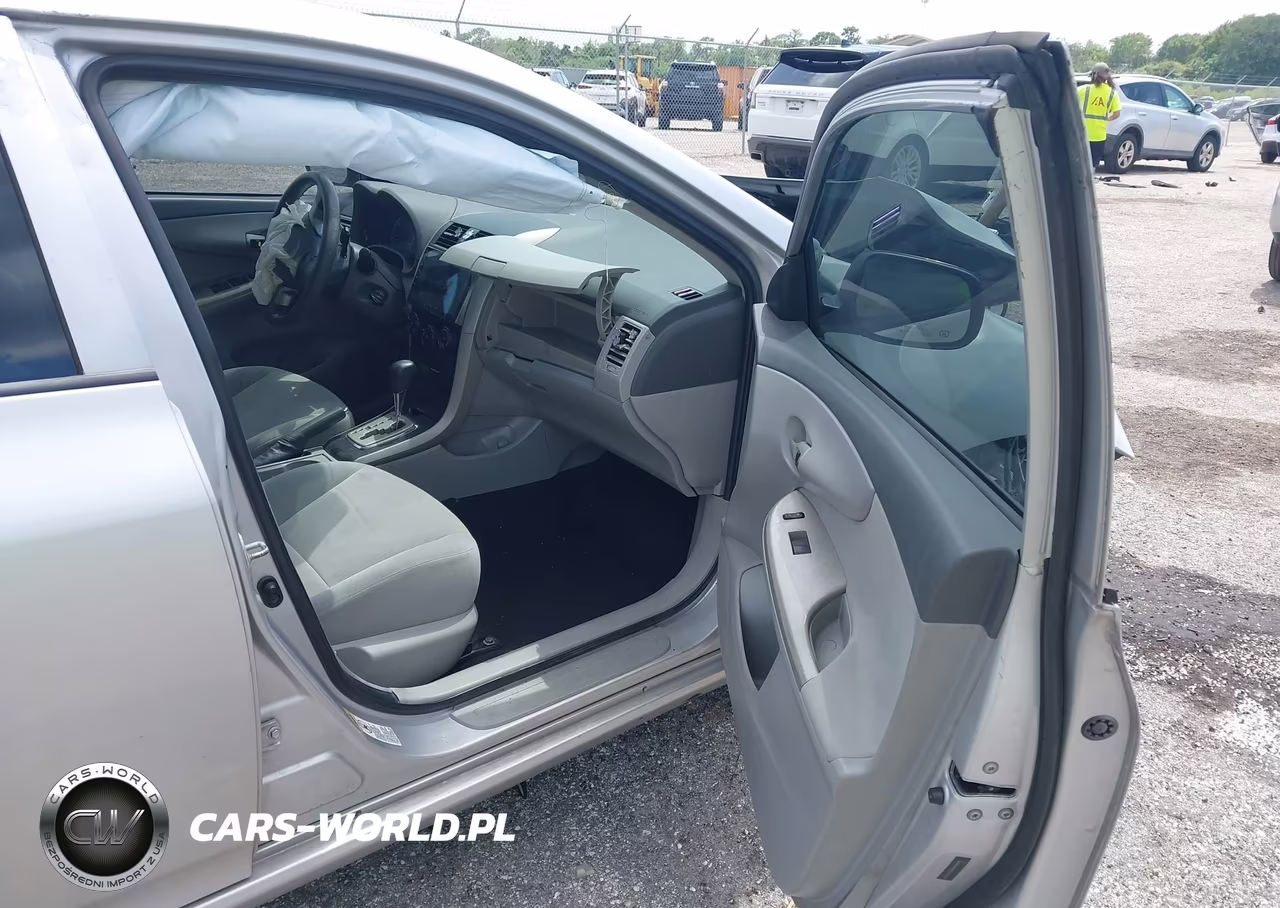 2010 Toyota Corolla Le VIN:1NXBU4EE0AZ271798 - 5