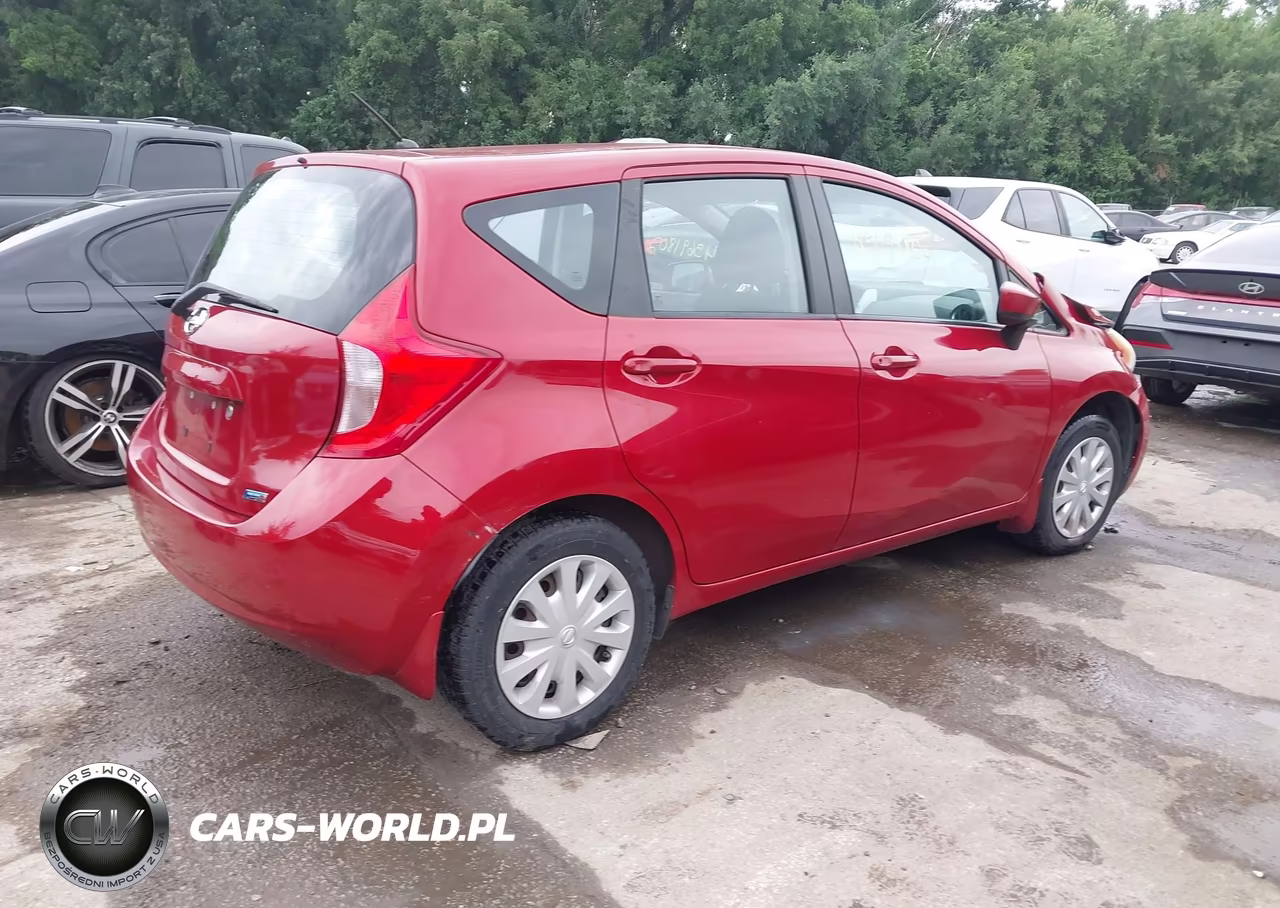 2015 Nissan Versa Note S Plus VIN:3N1CE2CP7FL410392 - 4