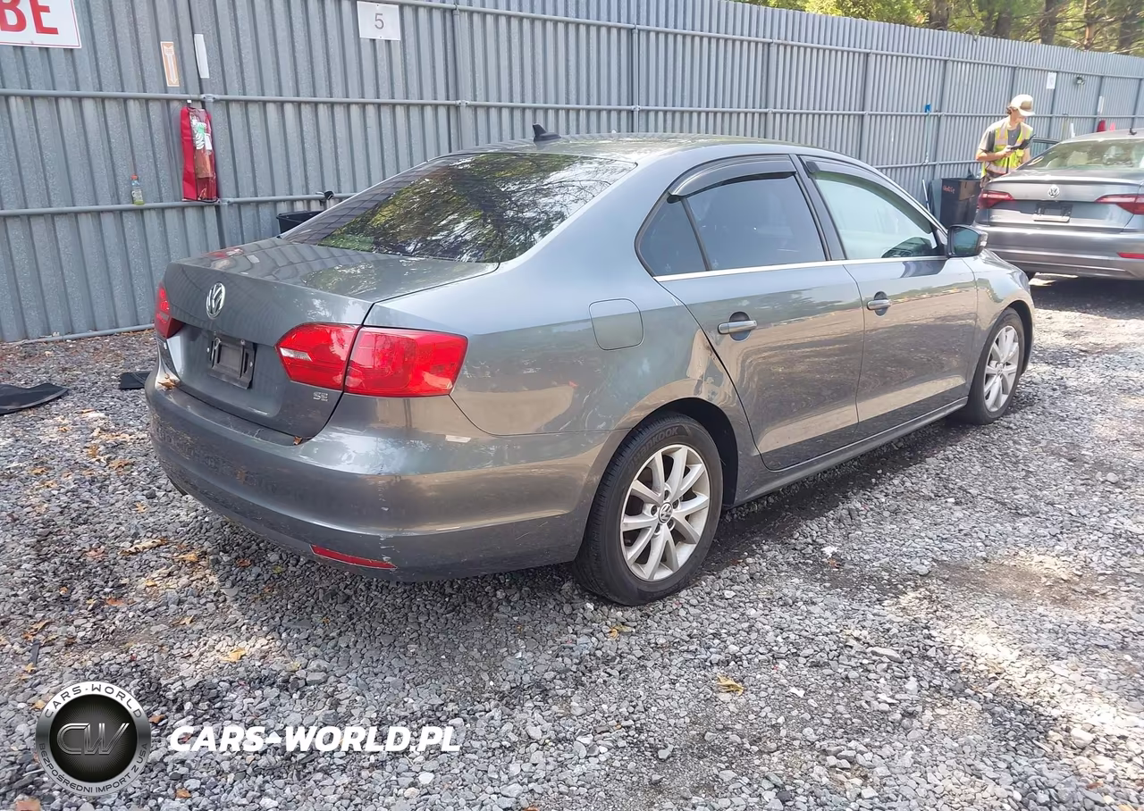2014 Volkswagen Jetta 1.8T Se VIN:3VWD17AJ5EM312010 - 4