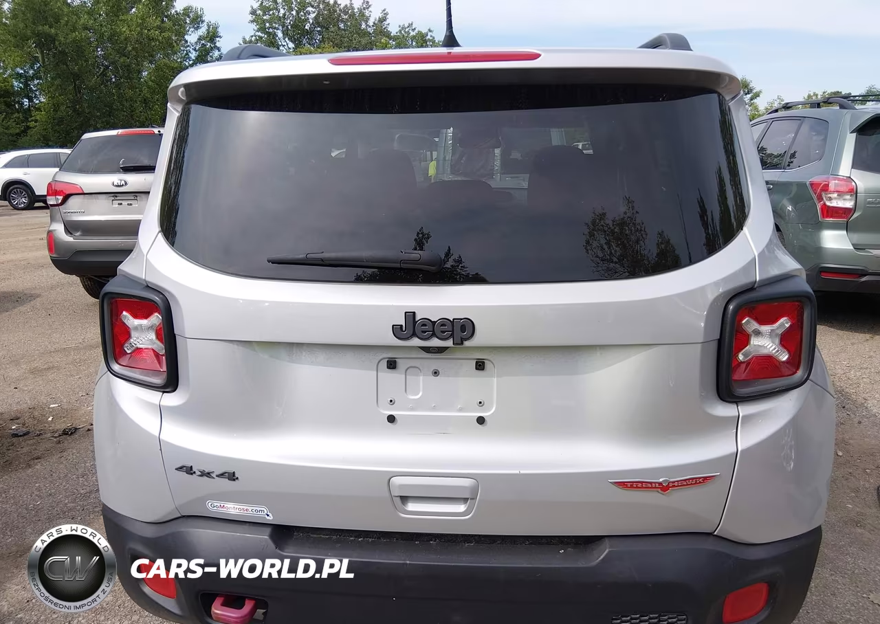 2018 Jeep Renegade Trailhawk 4X4 VIN:ZACCJBCB2JPG72592 - 16