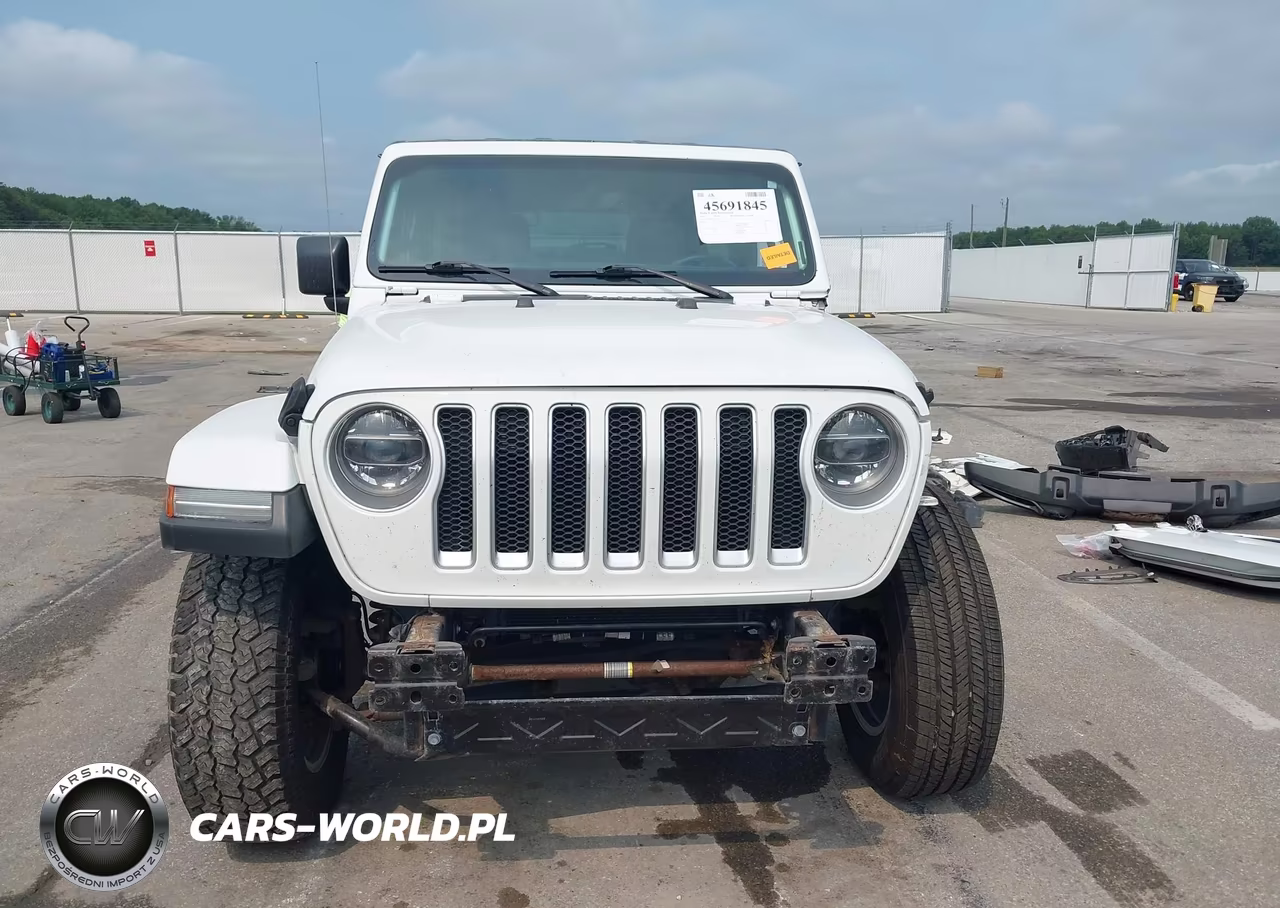 2018 Jeep Wrangler Unlimited Sahara VIN:1C4HJXEG4JW114354 - 13