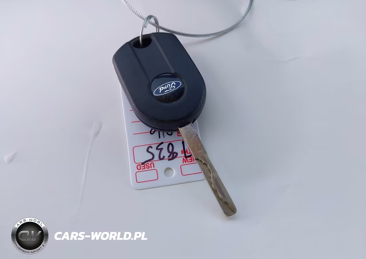 2016 Ford Transit-150 VIN:1FTYE1YM7GKA02070 - 11