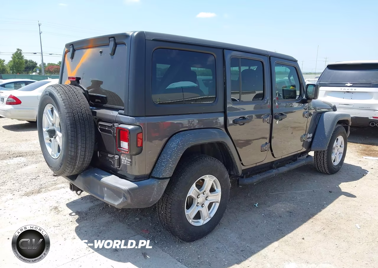 2018 Jeep Wrangler Unlimited Sport S 4X4 VIN:1C4HJXDG2JW117111 - 4