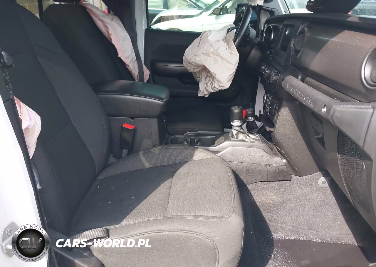 2019 Jeep Wrangler Unlimited Sport S 4X4 VIN:1C4HJXDN1KW683552 - 5