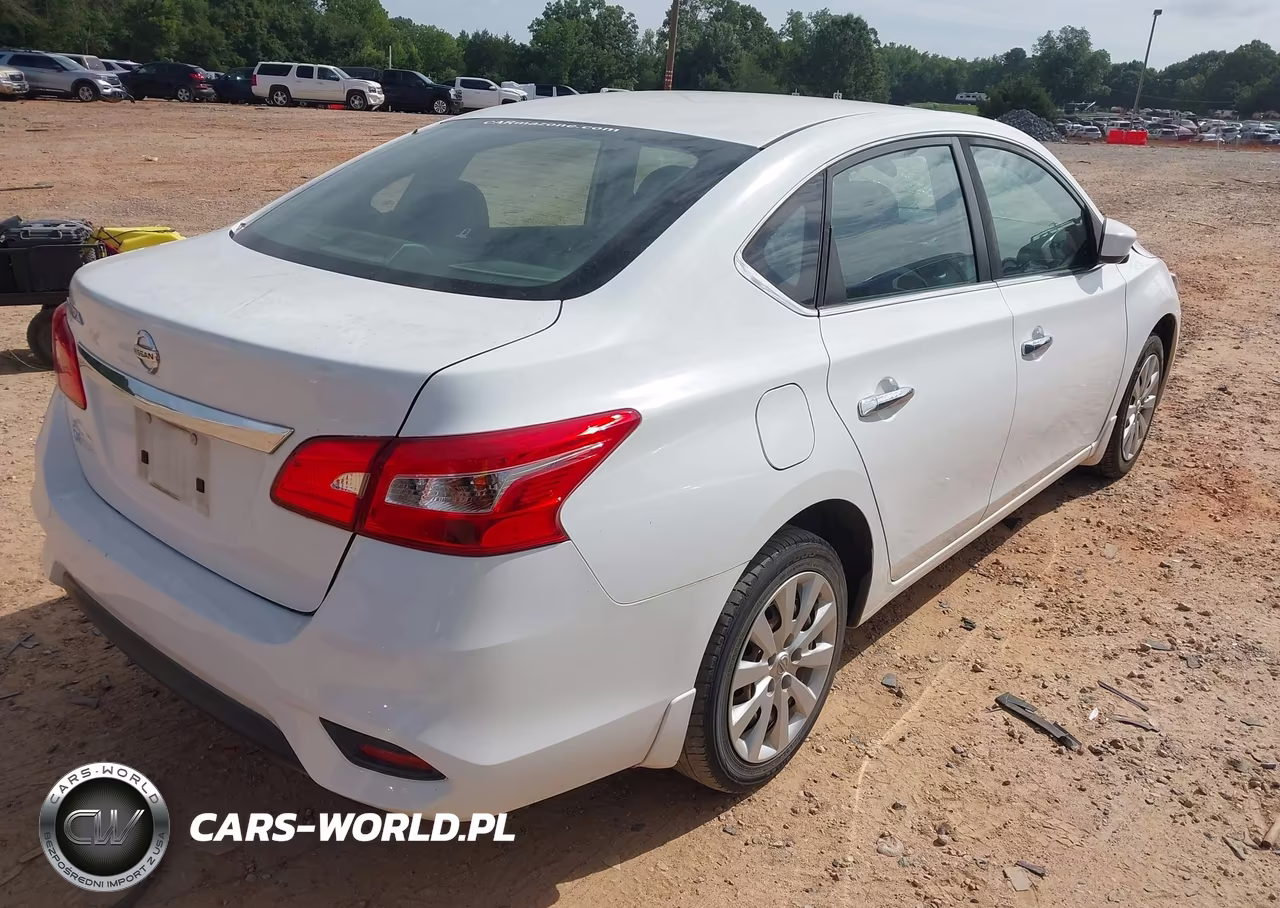 2017 Nissan Sentra S VIN:3N1AB7AP2HY390266 - 4