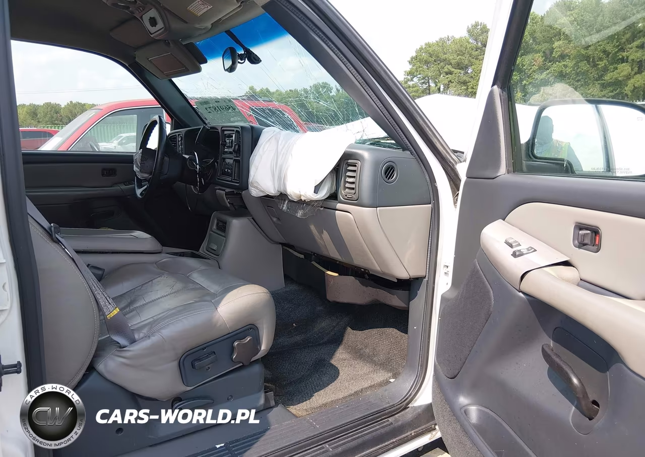 2000 Chevrolet Tahoe All New Ls VIN:1GNEK13T1YJ101122 - 5