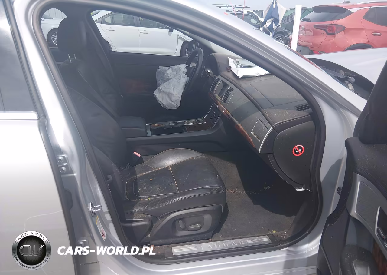 2012 Jaguar Xf VIN:SAJWA0FB5CLS60365 - 5