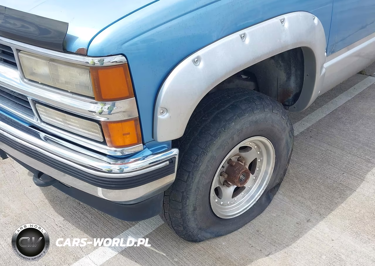 1996 Chevrolet Gmt-400 K1500 VIN:1GCEK14R3TZ135830 - 6