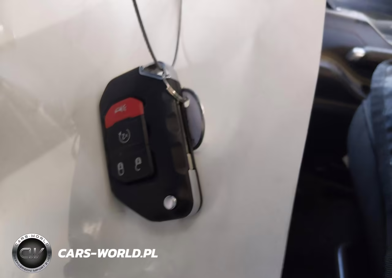 2020 Jeep Gladiator Sport S 4X4 VIN:1C6HJTAG0LL212694 - 11