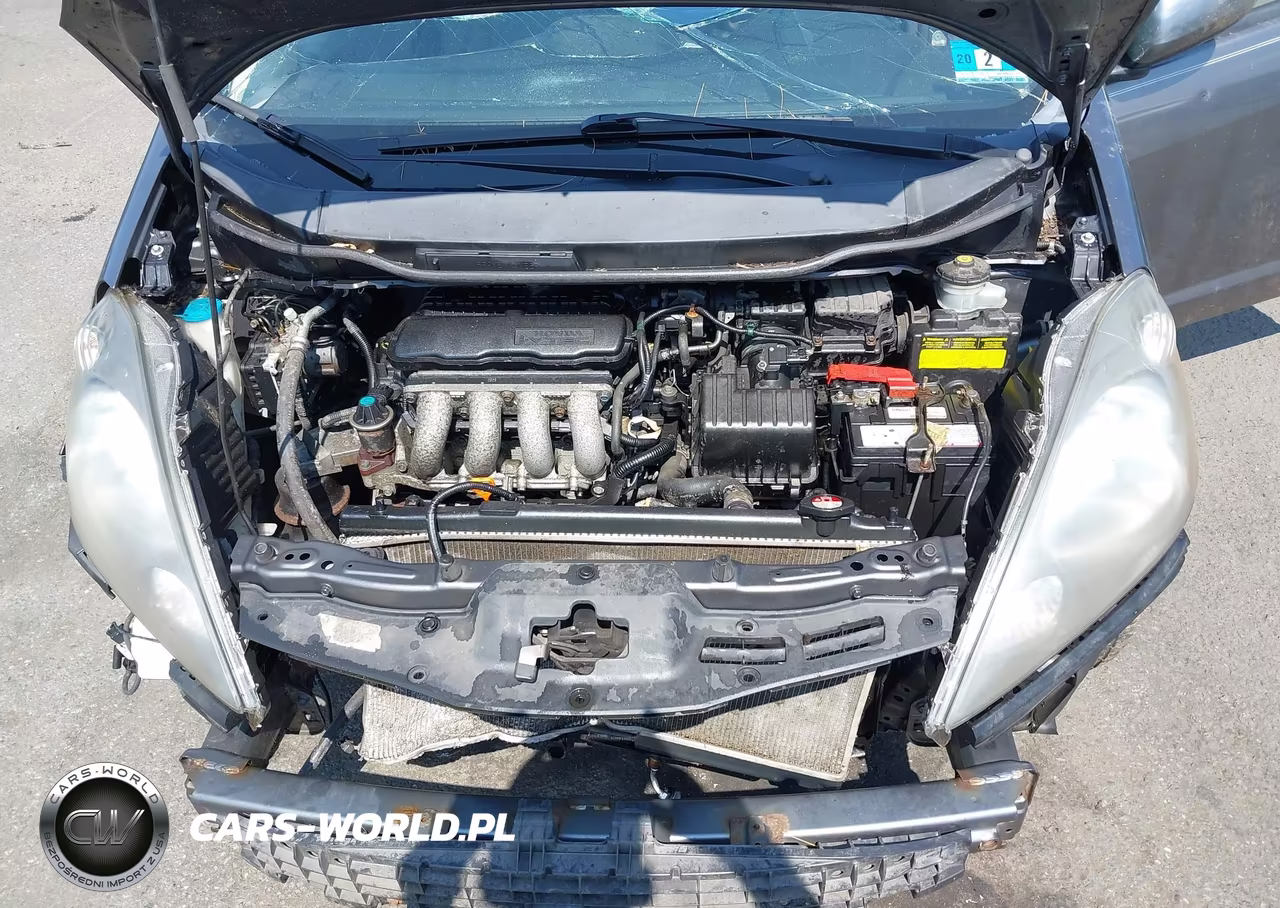 2012 Honda Fit VIN:JHMGE8H36CS003960 - 10
