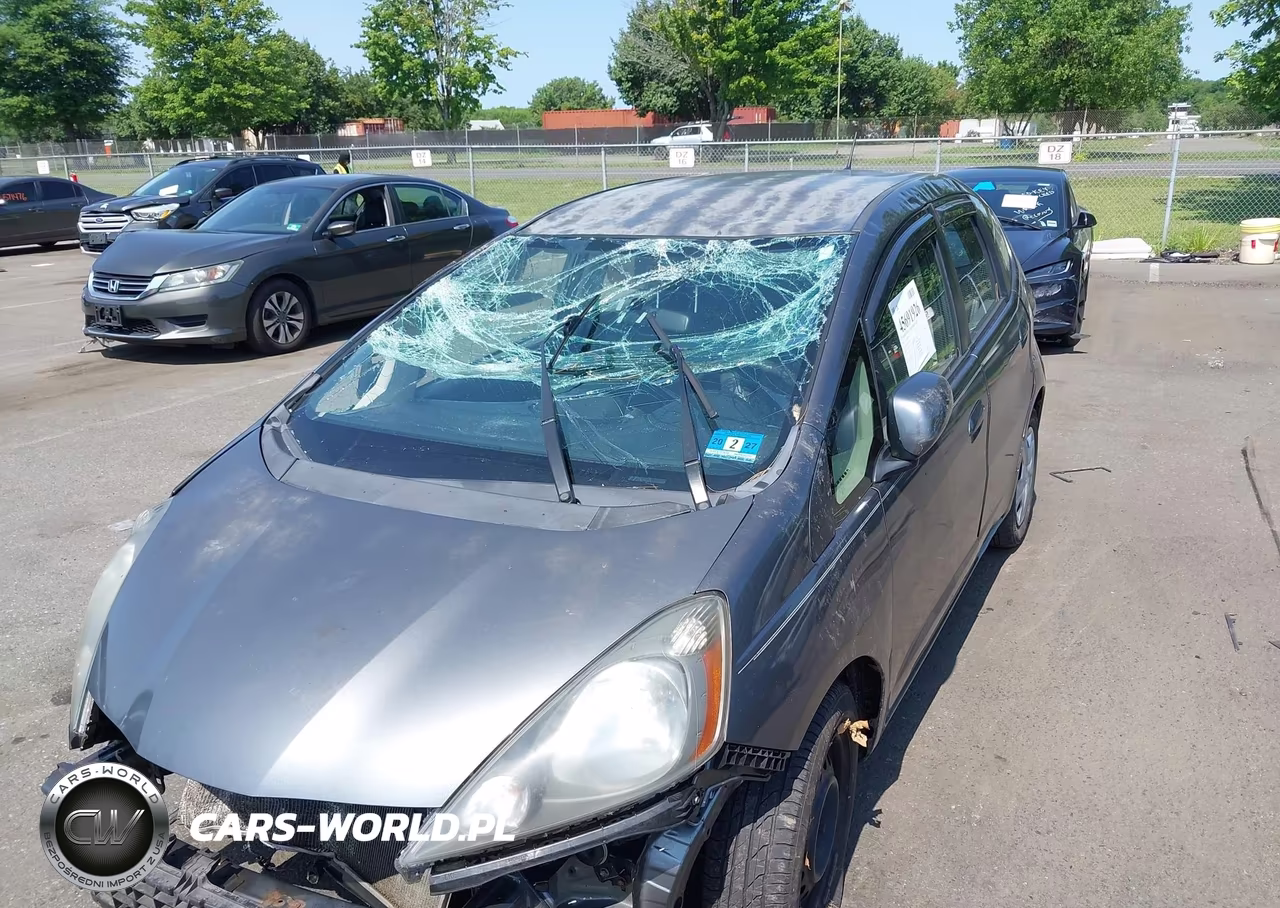 2012 Honda Fit VIN:JHMGE8H36CS003960 - 6