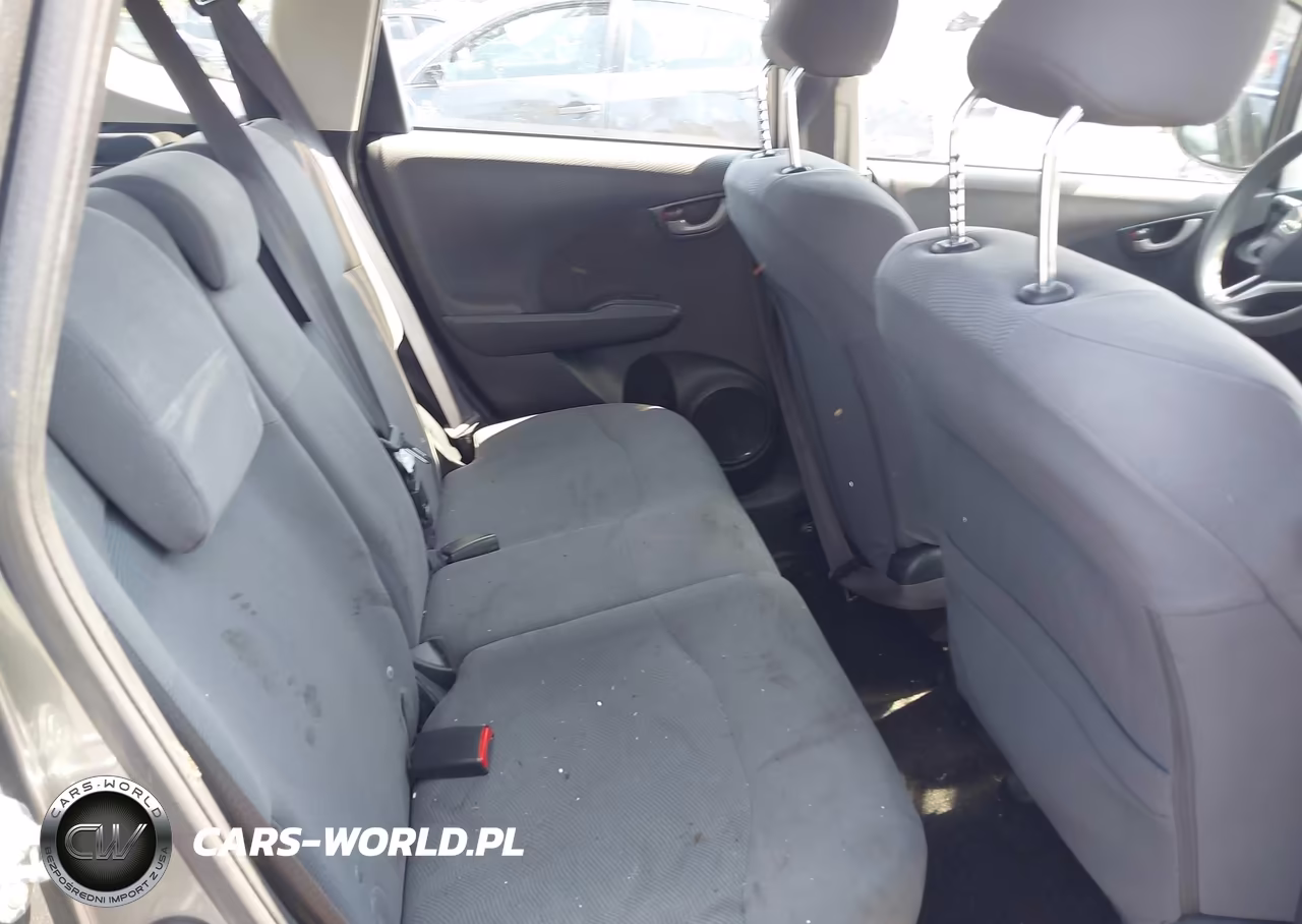 2012 Honda Fit VIN:JHMGE8H36CS003960 - 8