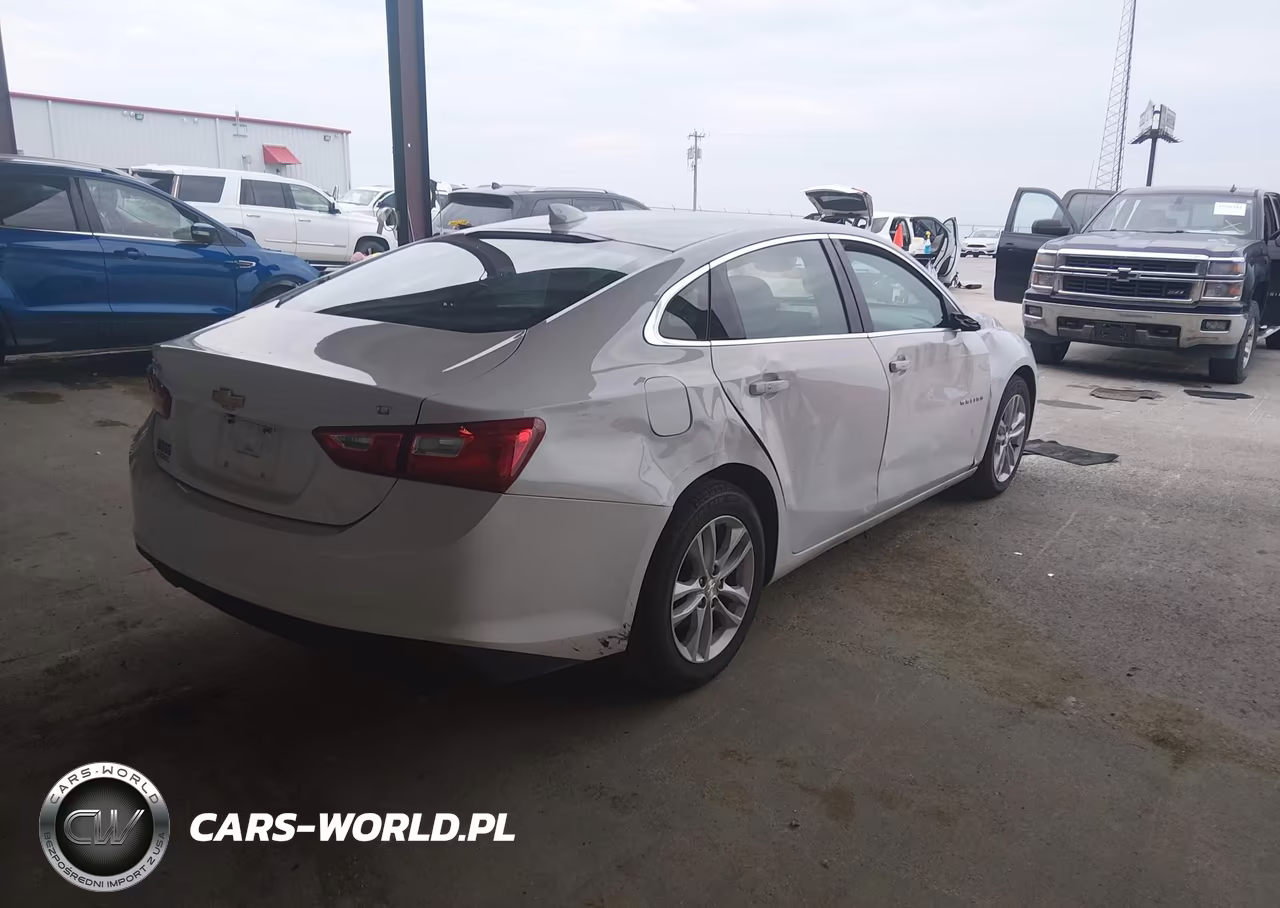 2017 Chevrolet Malibu 1Lt VIN:1G1ZE5ST2HF242030 - 4