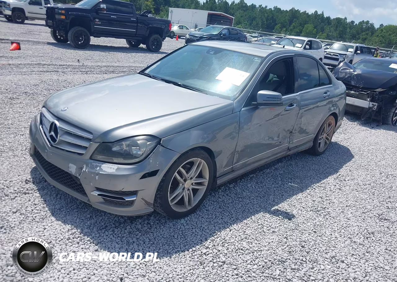 2013 Mercedes-Benz C 250 Sport VIN:WDDGF4HBXDR294105 - 2