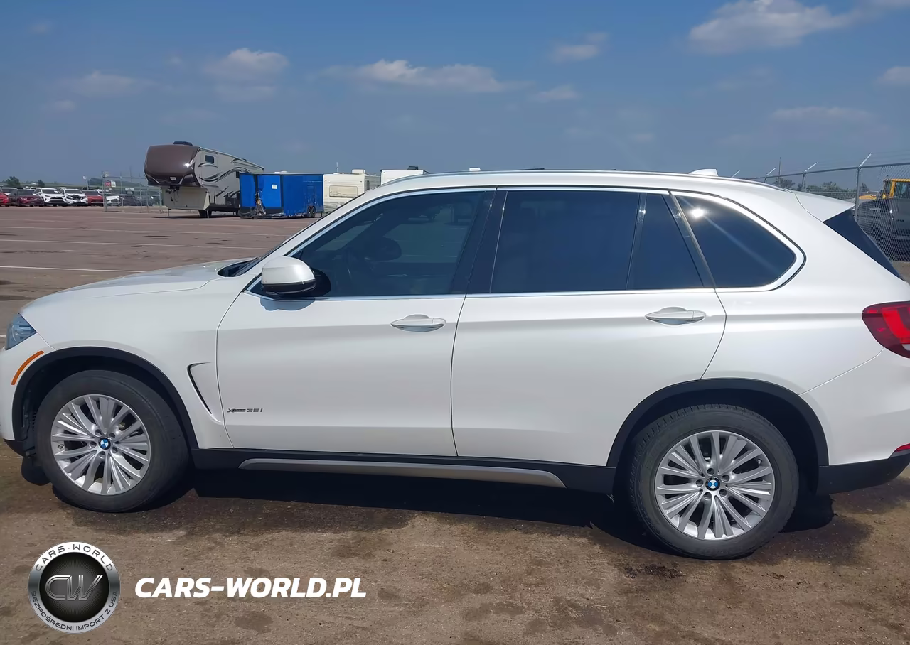 2017 BMW X5 xDrive35I VIN:5UXKR0C33H0X80719 - 14