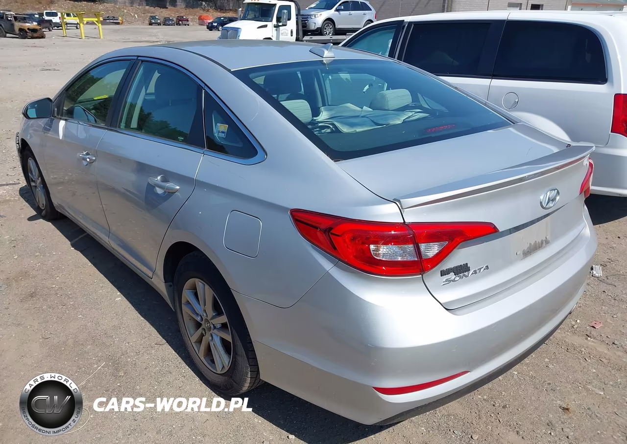 2015 Hyundai Sonata Se VIN:5NPE24AF9FH015781 - 3