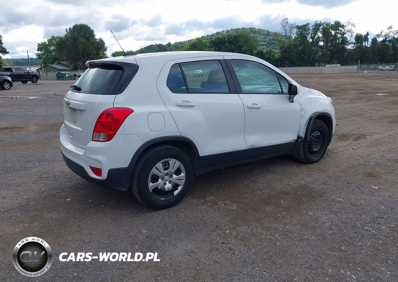 2017 Chevrolet Trax Ls VIN:3GNCJKSB3HL285979 - 4