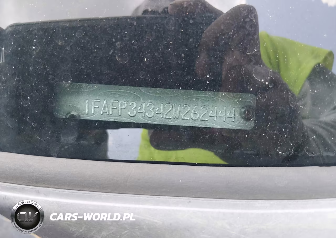 2002 Ford Focus Se Base-Se Comfort VIN:1FAFP34342W262444 - 9